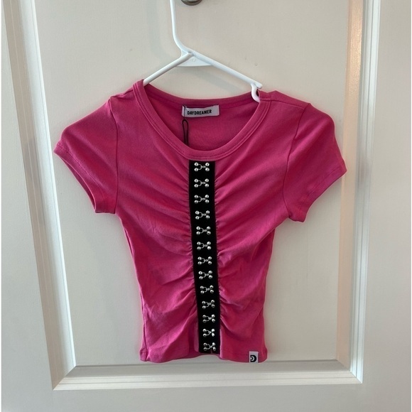 DAYDREAMER HOOK & EYE BABY TEE IN PINK COSMO - Picture 7 of 15